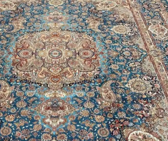 A product-listing photograph of a patterned rug from the original site catalog.